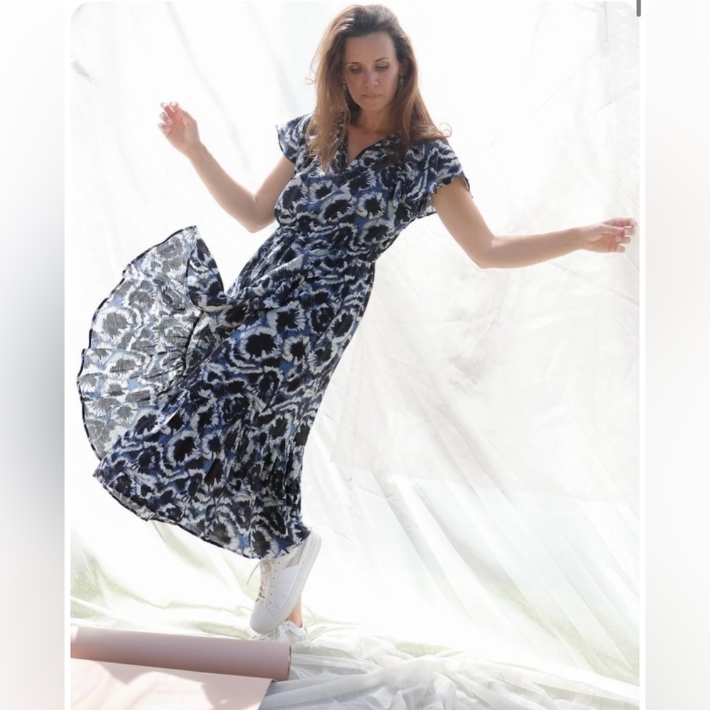 EUC MUNTHE Make Dress - Blue Print Size 38 US 8